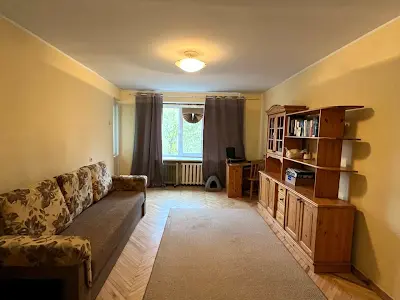 квартира за адресою Верховної Ради бульв., 19