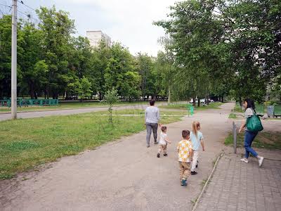 комерційна за адресою Харків, Жасміновий бульвар, 12