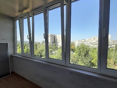квартира за адресою Ованеса Туманяна вул., 8