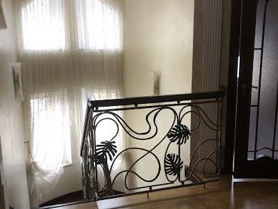 будинок за адресою Кленова