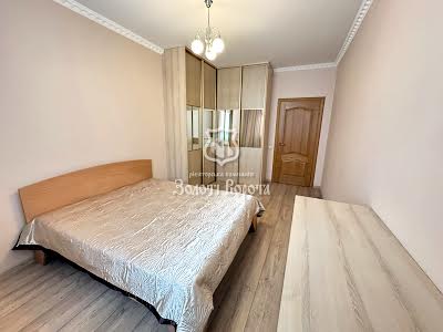квартира за адресою Виставкова, 10