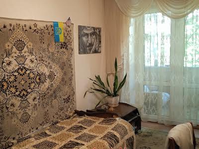 квартира за адресою Добровольського, 136