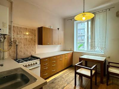 квартира за адресою Остапа Луцького вул., 20