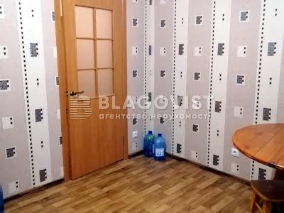 квартира за адресою Михайла Максимовича вул. (Онуфрія Трутенка), 7-В