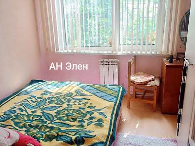 квартира за адресою 40-річчя Оборони Одеси вул., 8