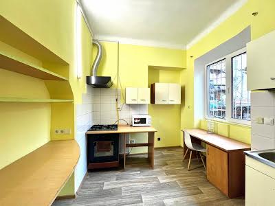 квартира за адресою Ужгородська вул., 13