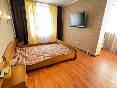 квартира за адресою Євгена Танцюри вул., 74/2