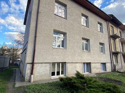 квартира за адресою Остапа Луцького вул., 5а