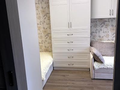 квартира за адресою Регенераторна вул., 4