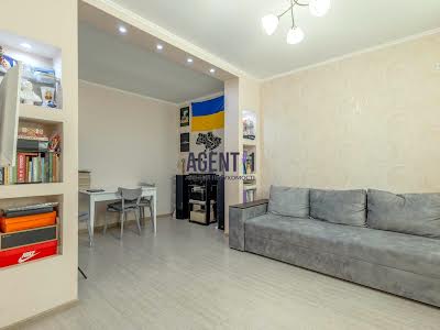 квартира за адресою Печерська вул., 24