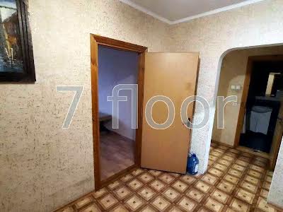 квартира за адресою Рональда Рейгана вул., 42