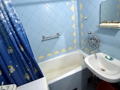 квартира по адресу Героев Днепра ул., 35