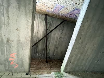 комерційна за адресою Броварська, 1 А