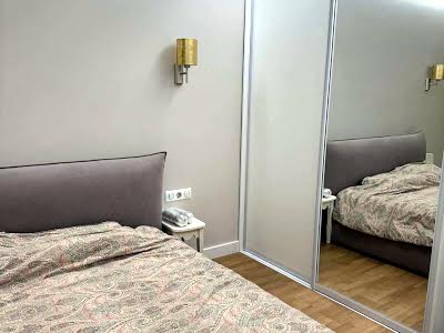 квартира по адресу Івана Кавалерідзе ул., 11