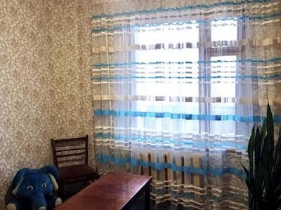 квартира по адресу Молодіжна, 34