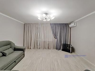 квартира за адресою Янтарна вул., 40