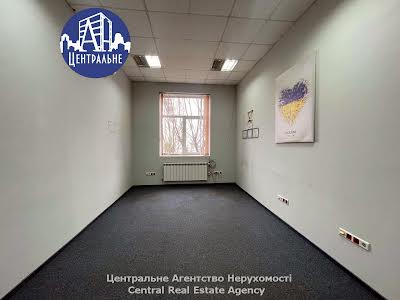 комерційна за адресою Чернівці, Конституційна вул. (28 Червня), 62