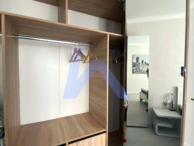 квартира за адресою Залізнична вул., 7