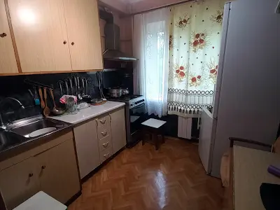 квартира за адресою Верховної Ради бульв., 12-А