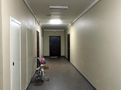 квартира за адресою Патріарха Мстислава Скрипника вул., 40