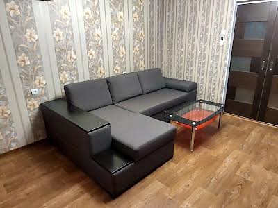 квартира за адресою Садовая, 9
