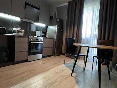 квартира за адресою Метрологічна вул., 60