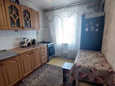 квартира за адресою Героїв просп., 4