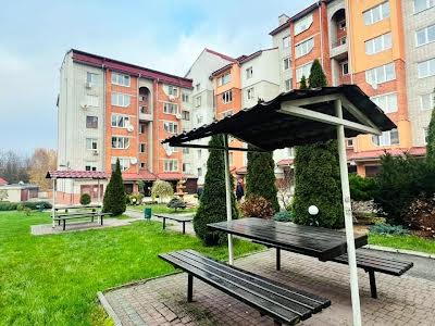 квартира за адресою Вербицького вул., 5