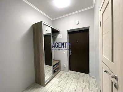 квартира за адресою сад, 51В