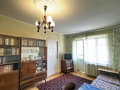 квартира за адресою Любомира Гузара просп. (Космонавта Комарова), 30/28