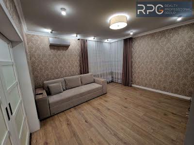 квартира за адресою Євгена Сверстюка вул. (Марини Раскової), 6