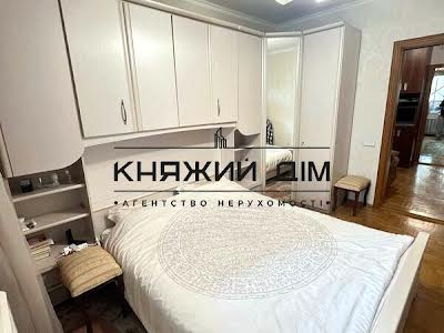 квартира по адресу Драгоманова ул., 14А