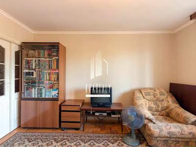 квартира по адресу Авиаконструктора Антонова ул., 7