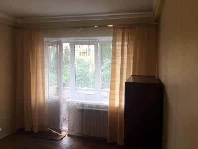 квартира за адресою Каунаська вул., 4