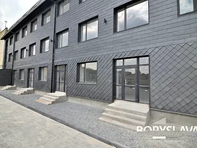 комерційна за адресою Соборна вул., 364 