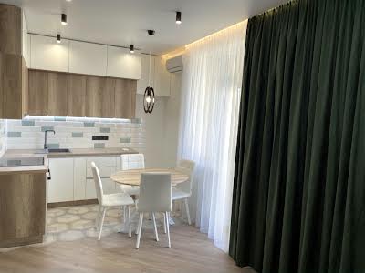 квартира за адресою Михайлівська вул., 8
