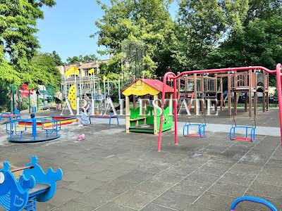 квартира за адресою Святошинська пл., 1