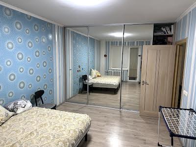 квартира за адресою Мілютенка вул., 28в