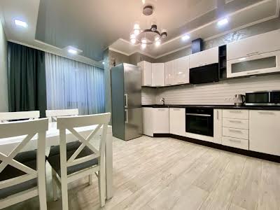 квартира за адресою Антоновича вул. (Горького), 74
