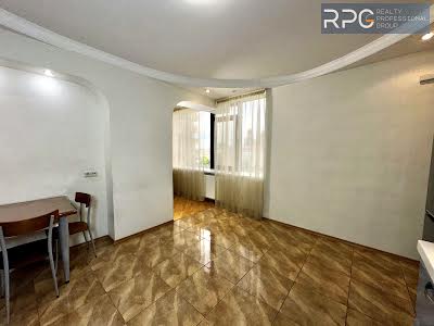 квартира за адресою Старонаводницька вул., 4-В