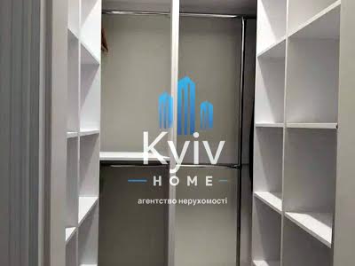 квартира за адресою Дегтярна вул., 7