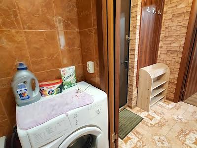 квартира за адресою Райдужна вул., 41