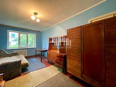 квартира за адресою Каштанова вул., 34