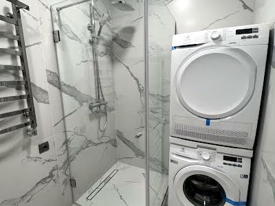 квартира по адресу Угорская ул., 12