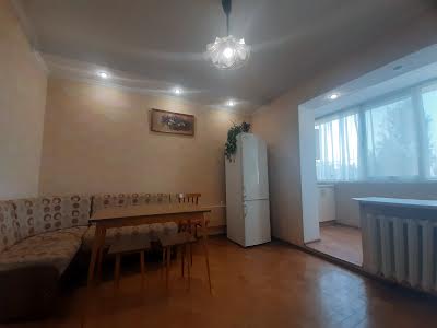 квартира за адресою Милославська вул., 32/51а