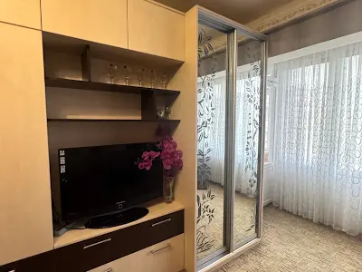 квартира за адресою Микільсько-Слобідська вул., 4б
