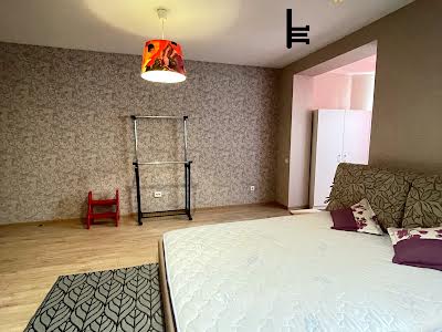 квартира за адресою Боголюбова вул., 18