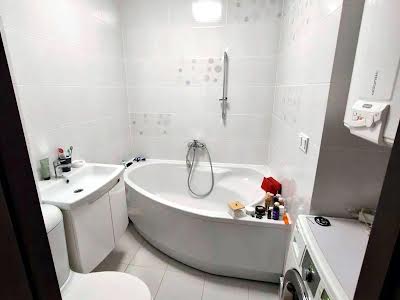 квартира по адресу Бориса Гмыри ул., 12-Б