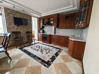 квартира за адресою Осіння вул., 33