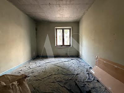 квартира за адресою Таджицька вул., 1